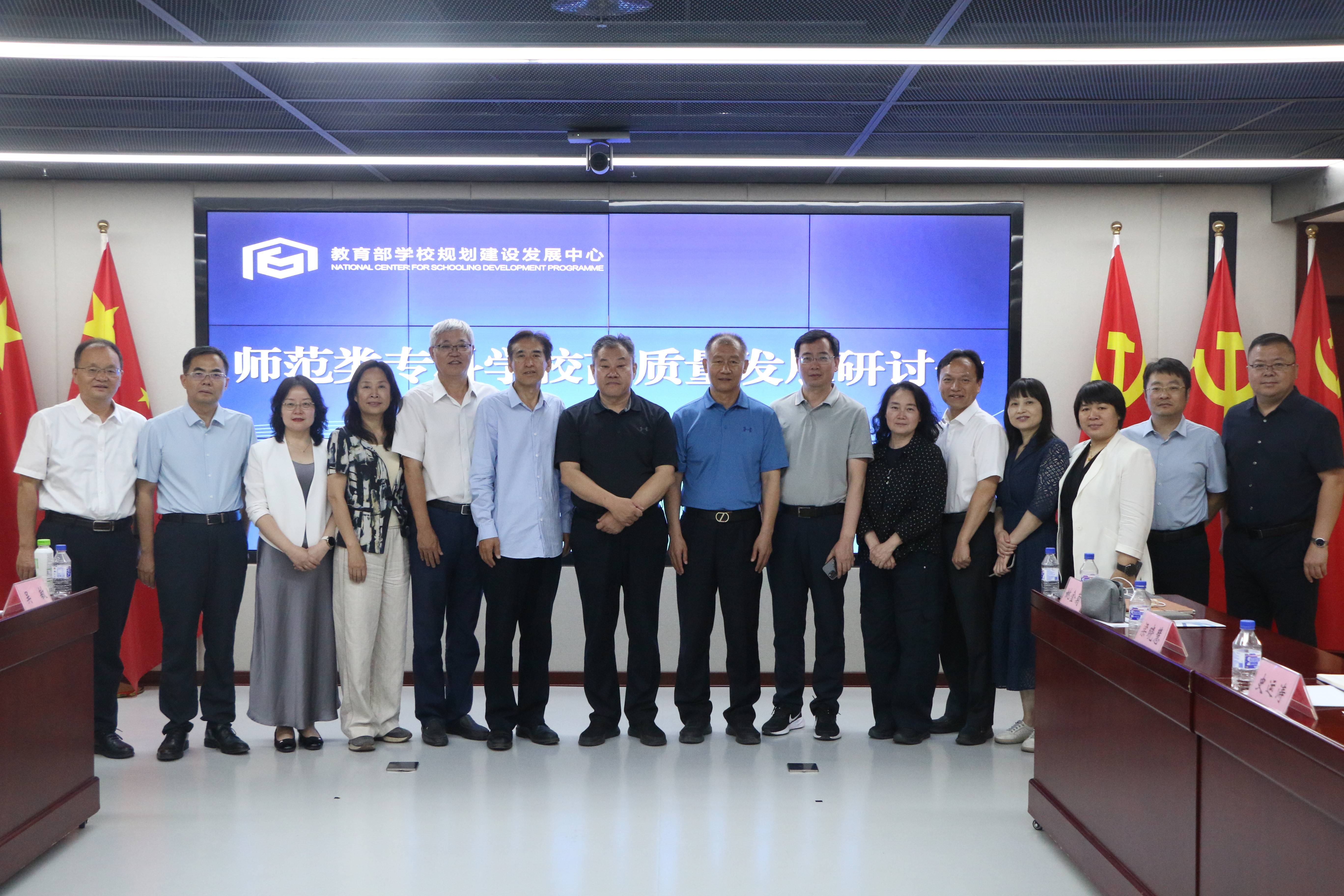 e1728a4cac.jpg e1728a4cac.jpg